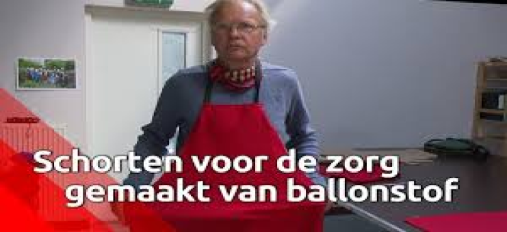 Schorten voor zorgpersoneel, gemaakt van oude heteluchtballonnen. 
