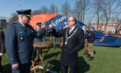 Doop nieuwe Luchtmacht ballon!